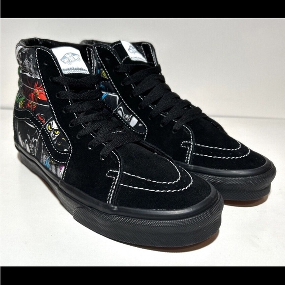 Vans Disney Sk8-Hi Villains Sneakers, Limited Edition- NWOB - Picture 2 of 10